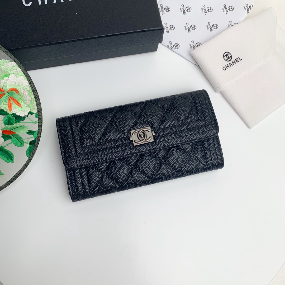 芸能人愛用Chanel シャネル 実物の写真 N品スーパーコピー財布代引き対応国内発送後払い安全必ず届く優良サイト